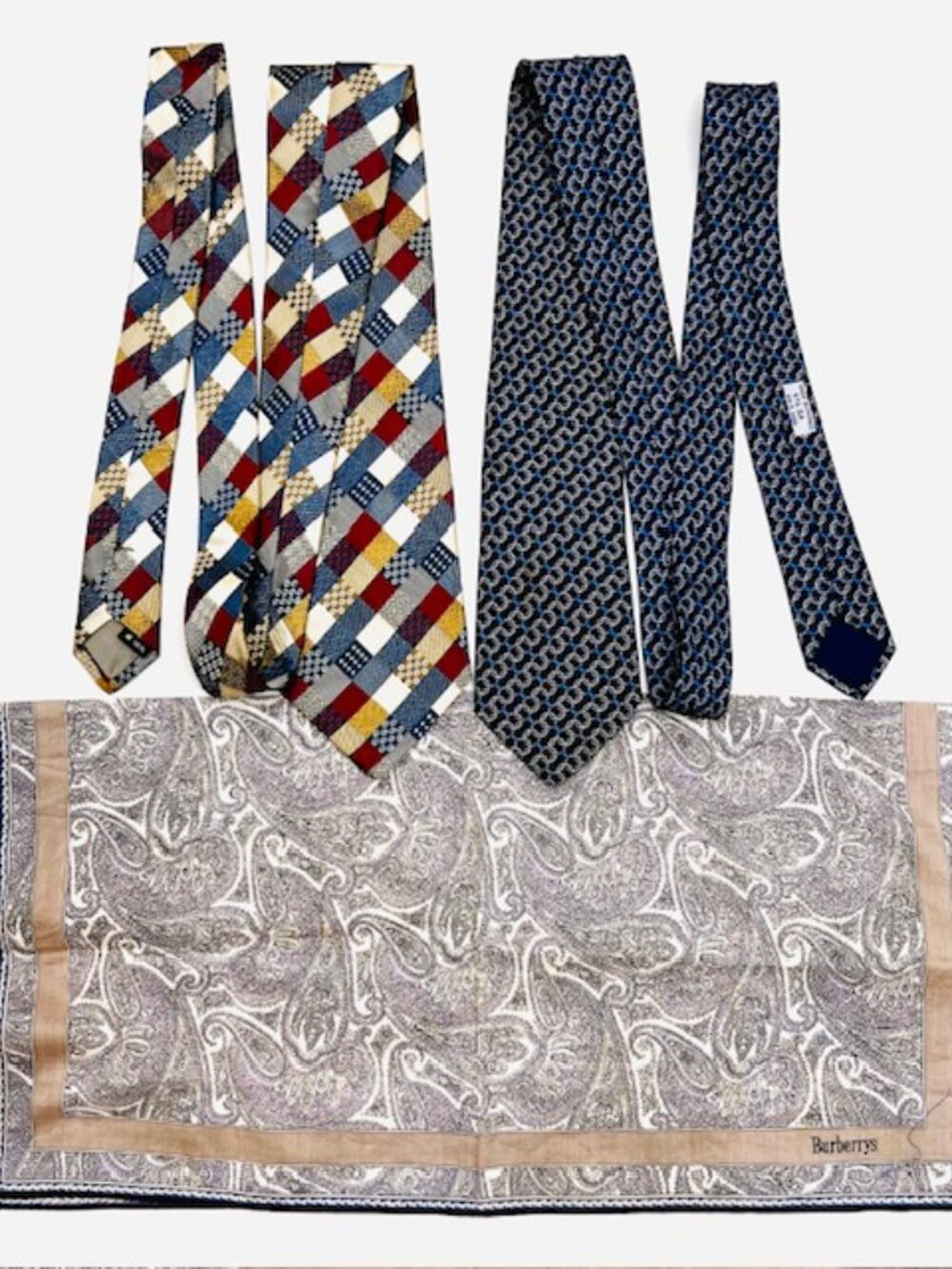 Set: 2Classic Neck-Ties SilkHERMES Paris & Brighton House +1 Burberry Handker(70 - Picture 12 of 16
